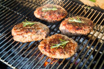 Pouletrauchwuerstli kallnach